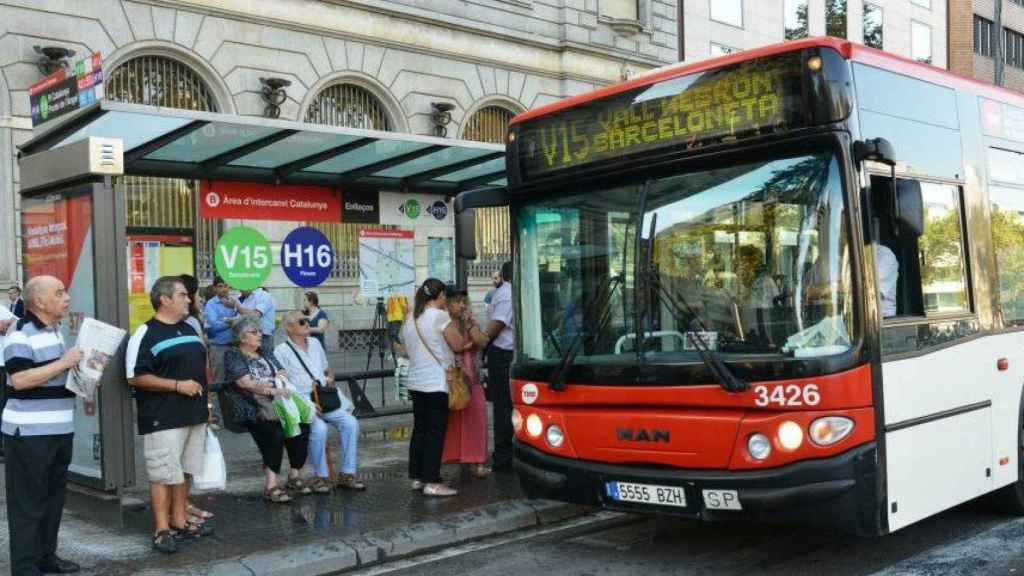 Barcelona destina parte de la tasa a mejorar la movilidad en las zonas turísticas / TMB