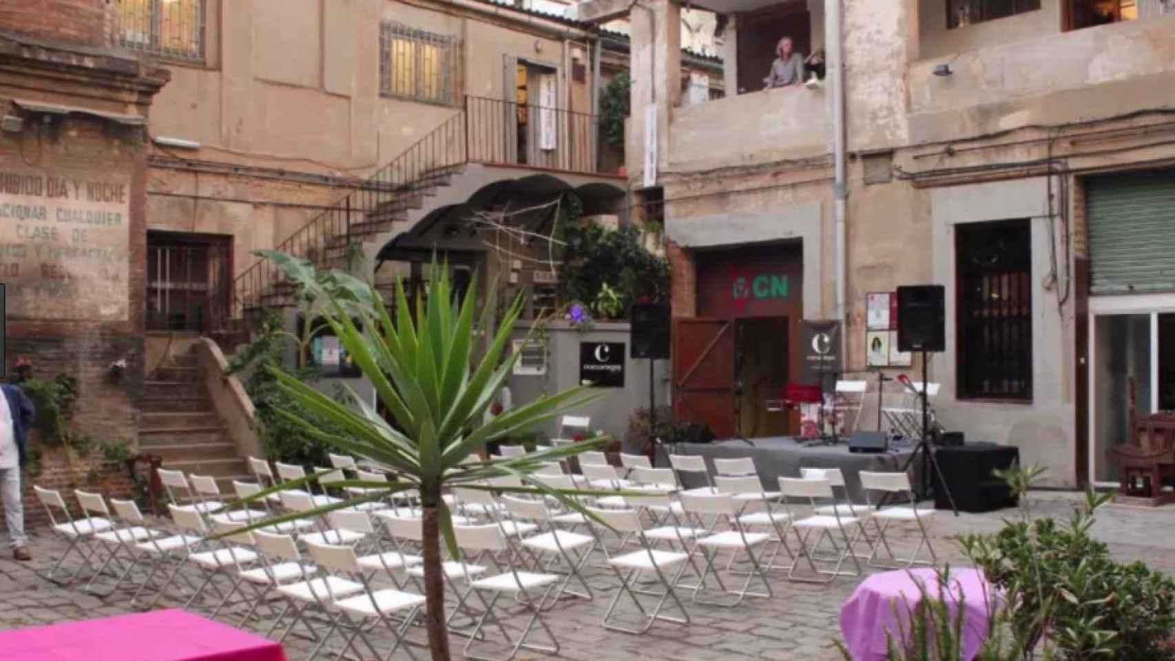 Patio de Comanegra