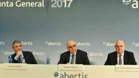 El presidente de Abertis, Salvador Alemany, junto a otros directivos / ABERTIS