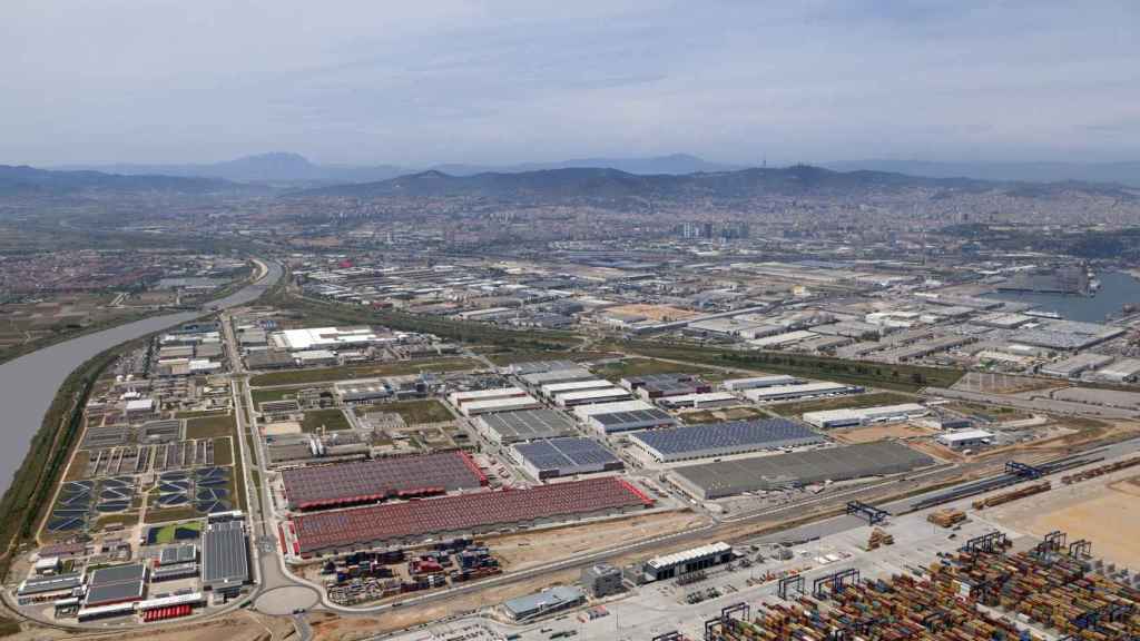 Vista aérea de la Zona de Actividades Logísticas (ZAL) del Puerto de Barcelona / CILSA