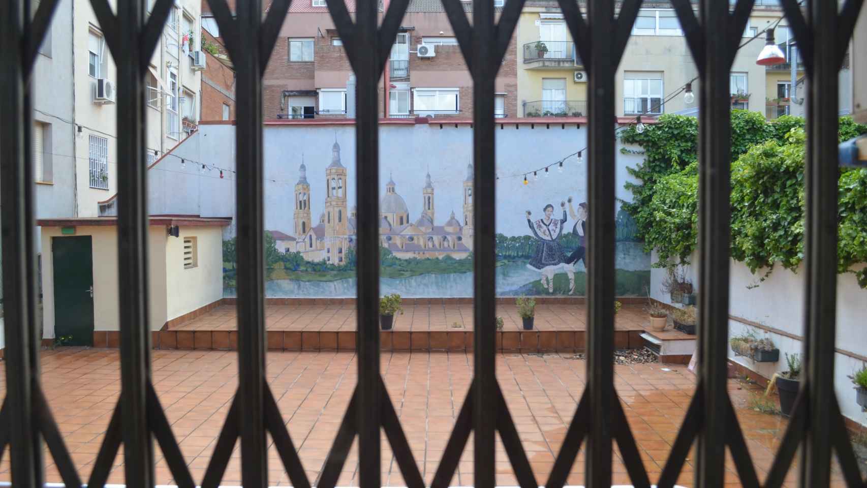 Vista de la terraza interior del Centro Aragonés de Sarrià / XFDC