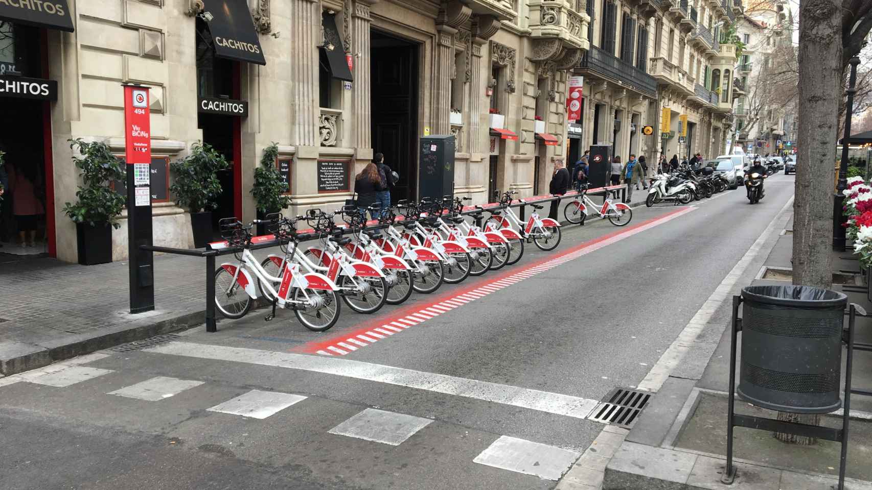 Estación del bicing eléctrico de Rambla Catalunya / Pablo Alegre