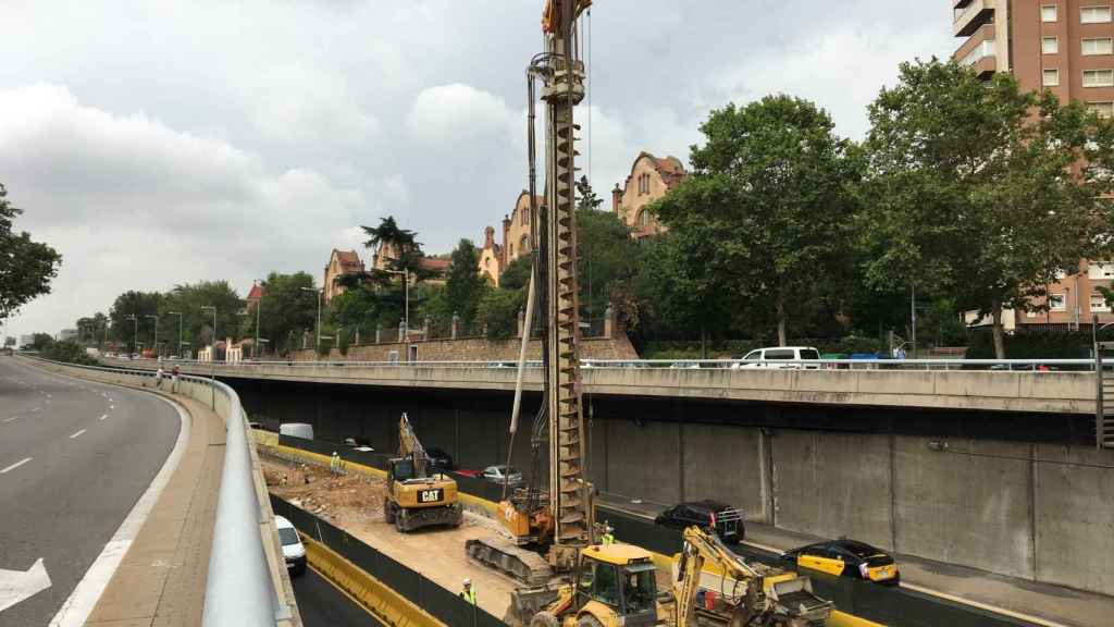 Obras de construcción de la cobertura de la Ronda de Dalt / PABLO ALEGRE