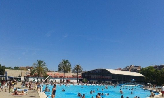 Vista general de las piscina Can Dragó / Facebook del Centre Esportiu Municipal Can Dragó