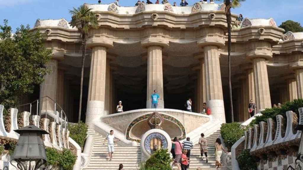 El reto de la convivencia en el Park Güell / PARK GÜELL