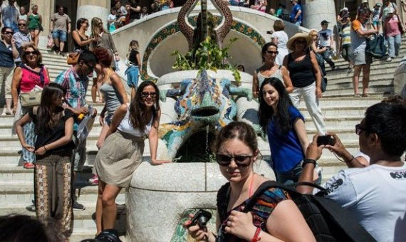 Turistas en el Park Güell / EFE