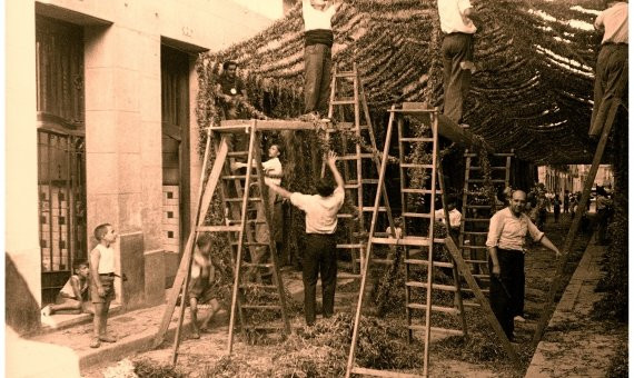 Carrer Fraternitat (1935) / Fundació Festa Major de Gràcia