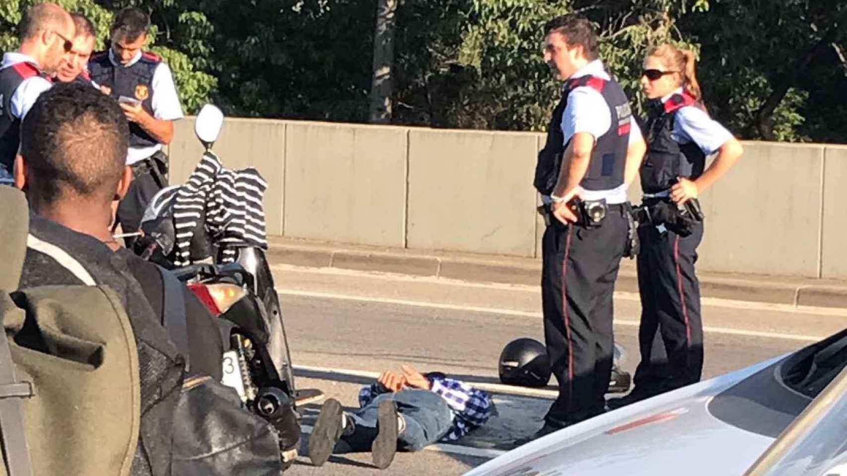 Detenido en la Ronda de Dalt / MA