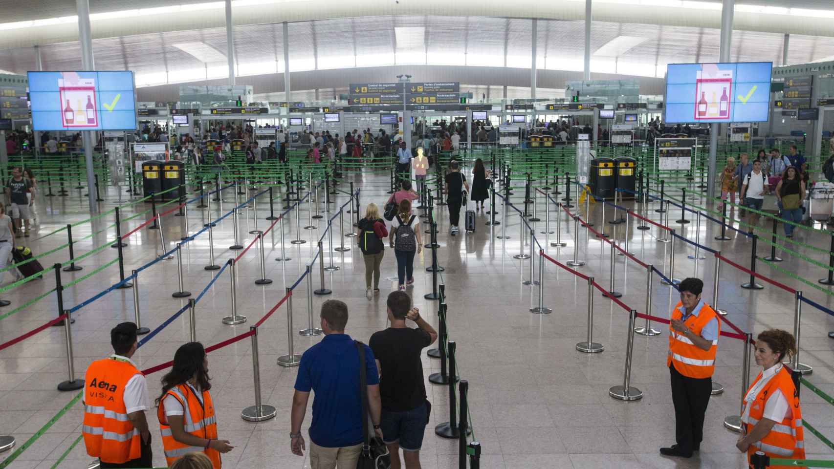 El aeropuerto de El Prat, durante una de las jornada de huelga del pasado vernao / EFE- Quique García