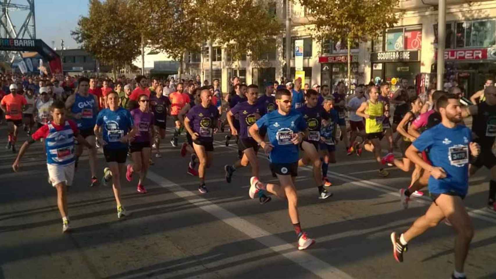 Momento de la salida del Correbarri 2017 / JS