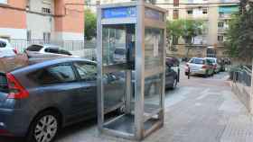 La última cabina de Barcelona sobrevive en Sant Genís del Agudells / CR