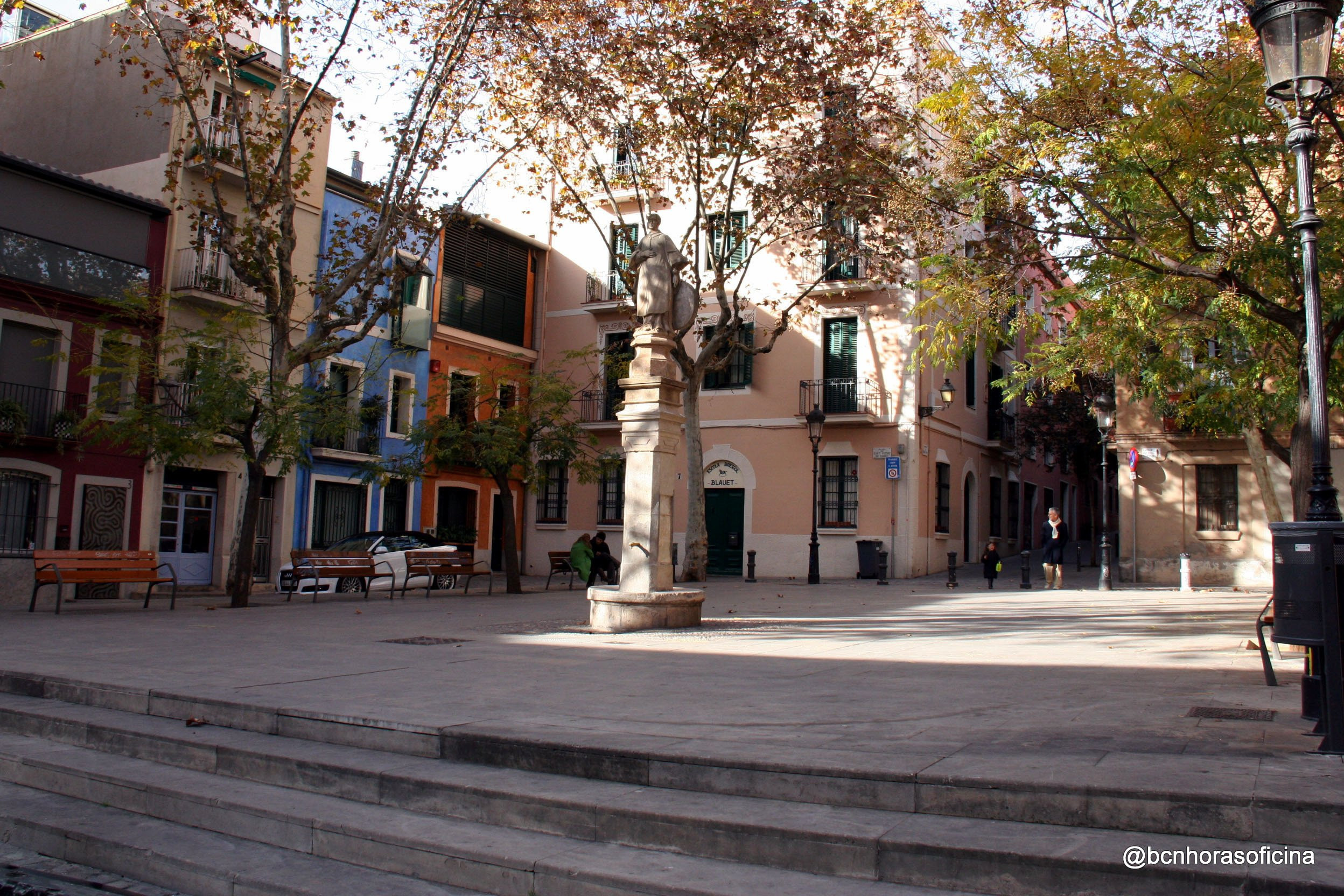 Plaza Artós, en el barrio de Sarrià 