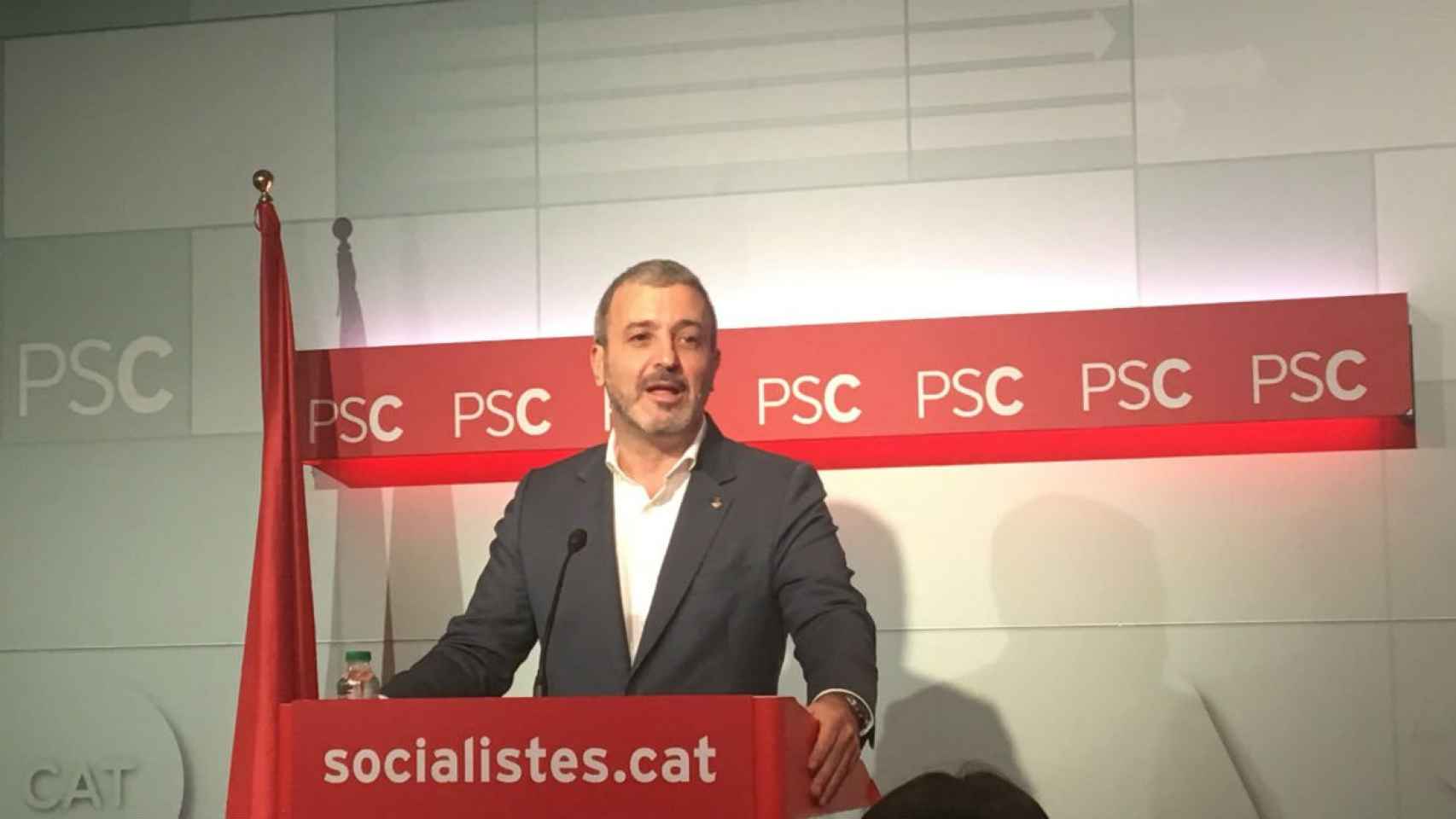 Jaume Collboni condiciona negociar los presupuestos de Barcelona a congelar las tarifas del transporte público / EFE