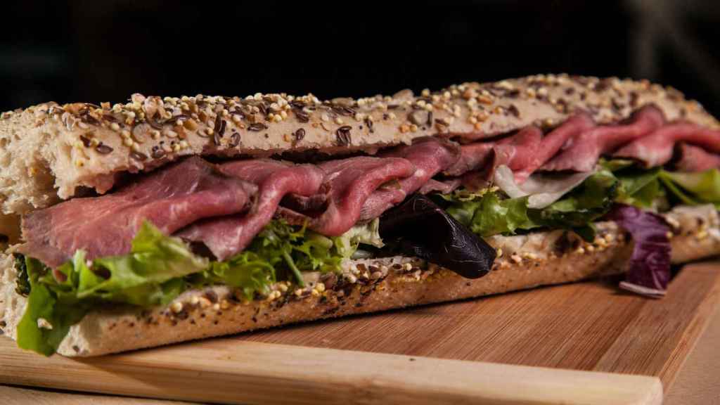 Un ejemplo de bocadillo de roast beef, en este caso del Bar Centro