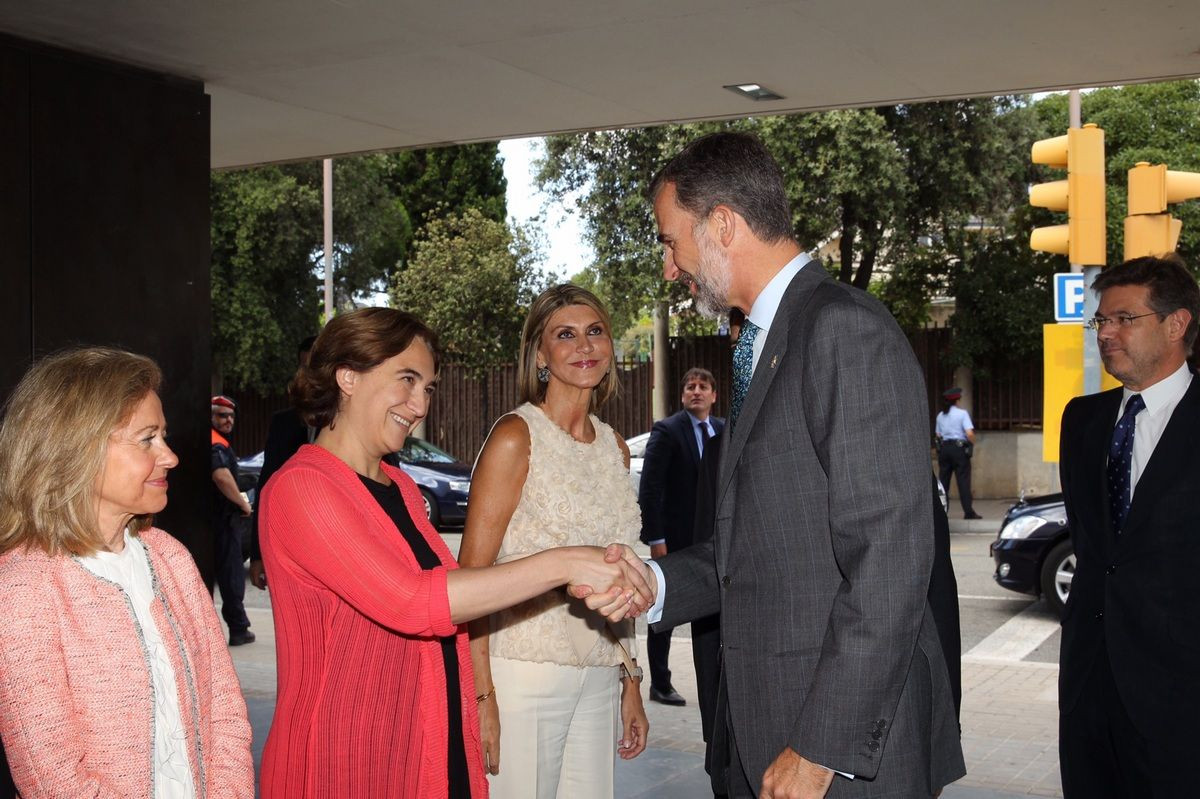 El Rey, junto a Ada Colau, en Barcelona / CASA REAL