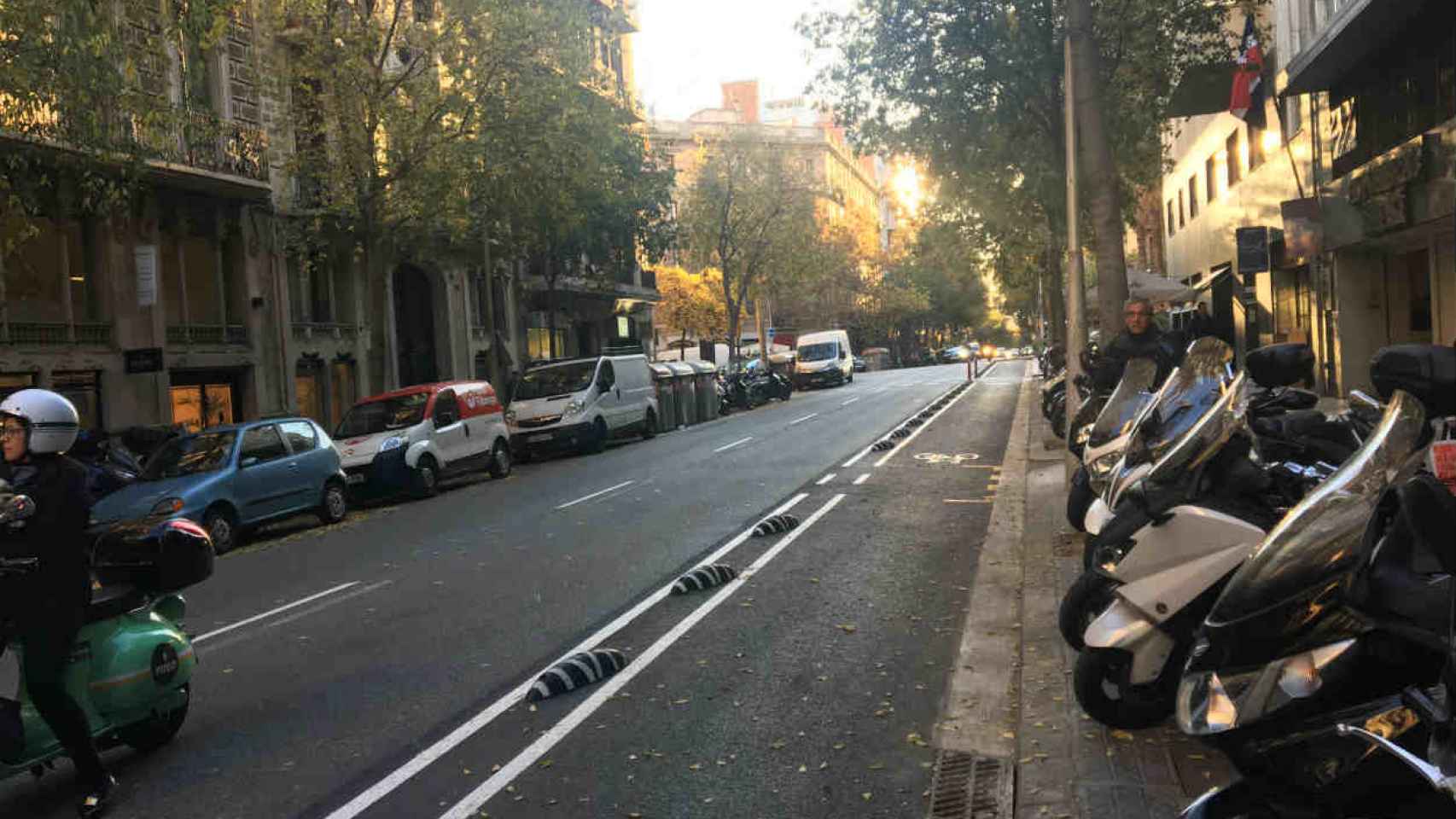 Carril bici en la calle París de Barcelona / CR