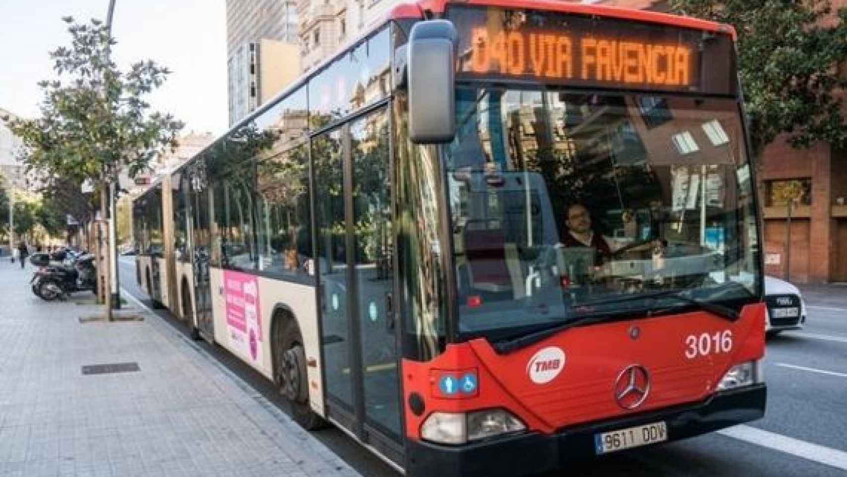 Nueva línea de autobús en Nou Barris / TMB