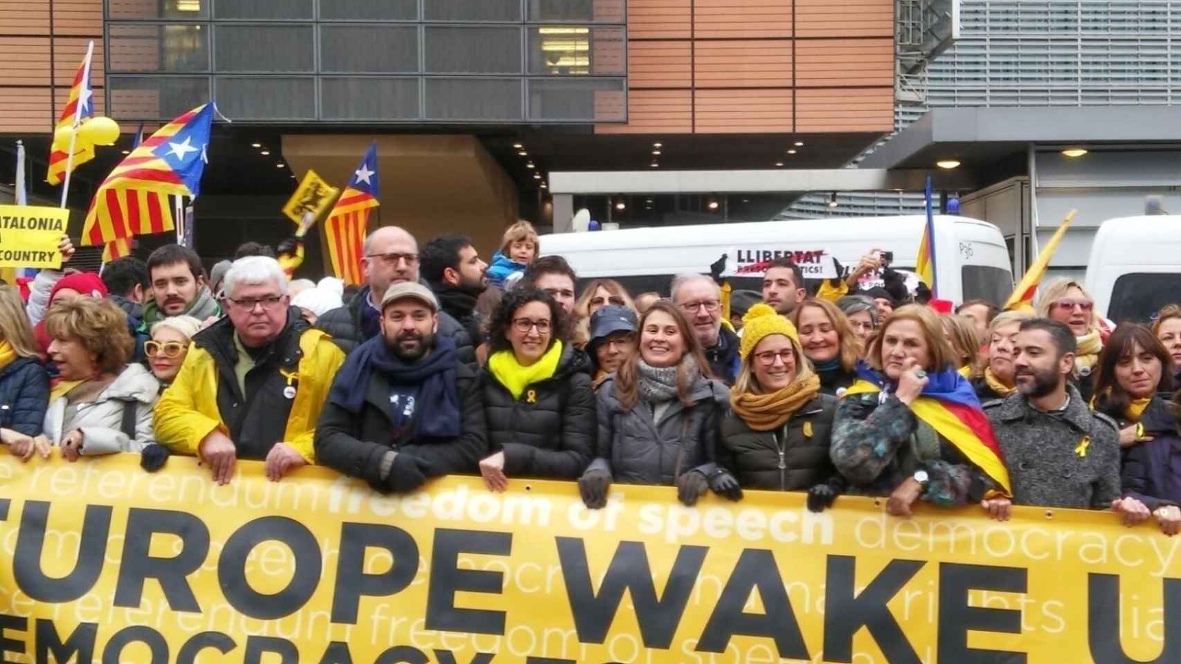 Manifestación independentista en Bruselas con la presencia en primera fila de la número 2 de ERC, Marta Rovira / EUROPA PRESS