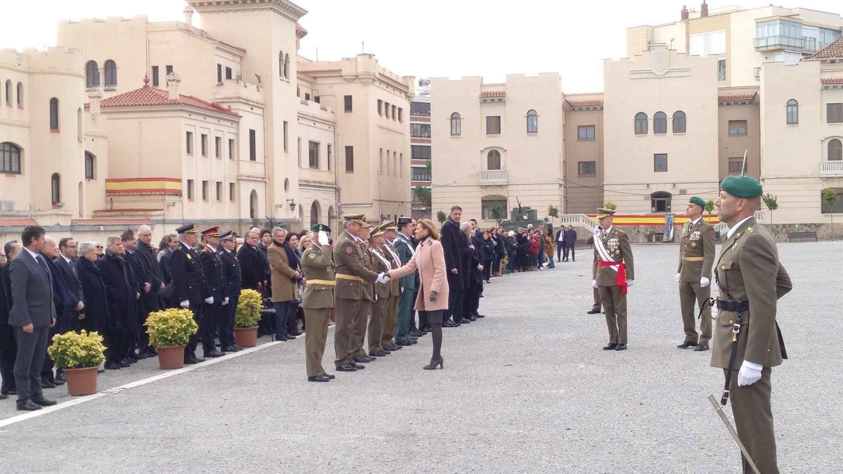 La ministra Cospedal preside la celebración de la Inmaculada Concepción en el Cuartel de El Bruc / EUROPA PRESS