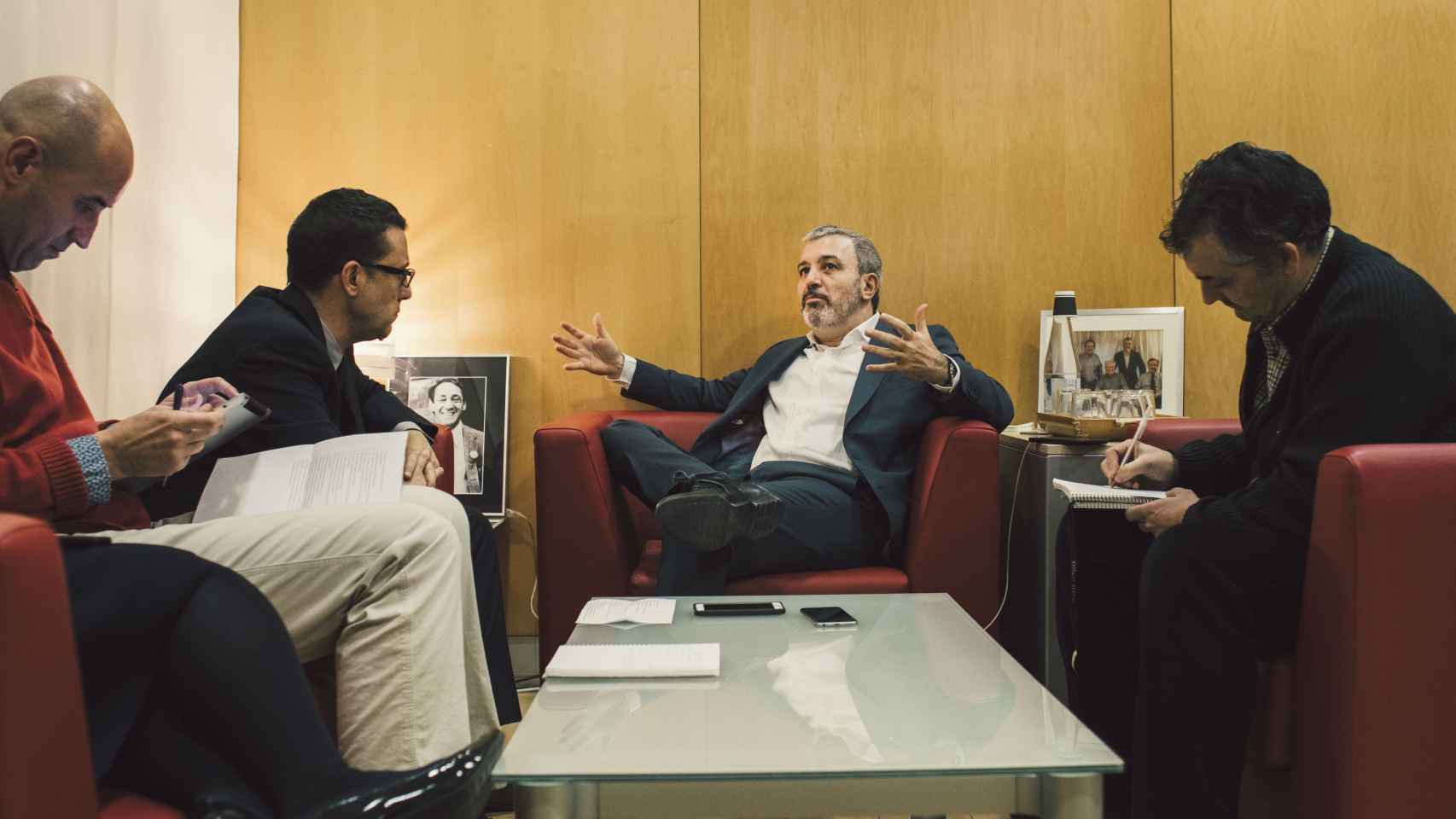 Jaume Collboni en un momento con los periodistas de Metrópoli Abierta / ESTHER TEJADA-COLECCIONISTAS DE MOMENTOS