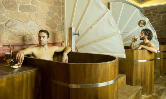 Barriles del Beer Spa para los baños con lúpulo /Traveler