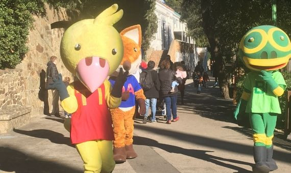 Mascotas Ti, Bi y Da del Tibidabo / AO