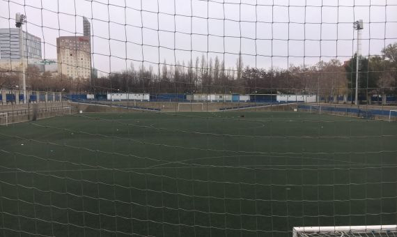 Campo de fútbol del Alzamora, entre el Heron City y Meridiana / AO