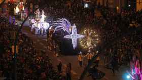 Cabalgata de Reyes de Barcelona de 2017 / EFE/MARTA PÉREZ