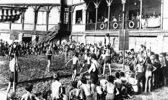 Campamento de verano en la Escola del Mar / CCOMMONS