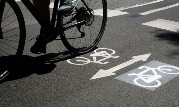 Señalización de un carril bici en Barcelona / AJUNTAMENT DE BCN