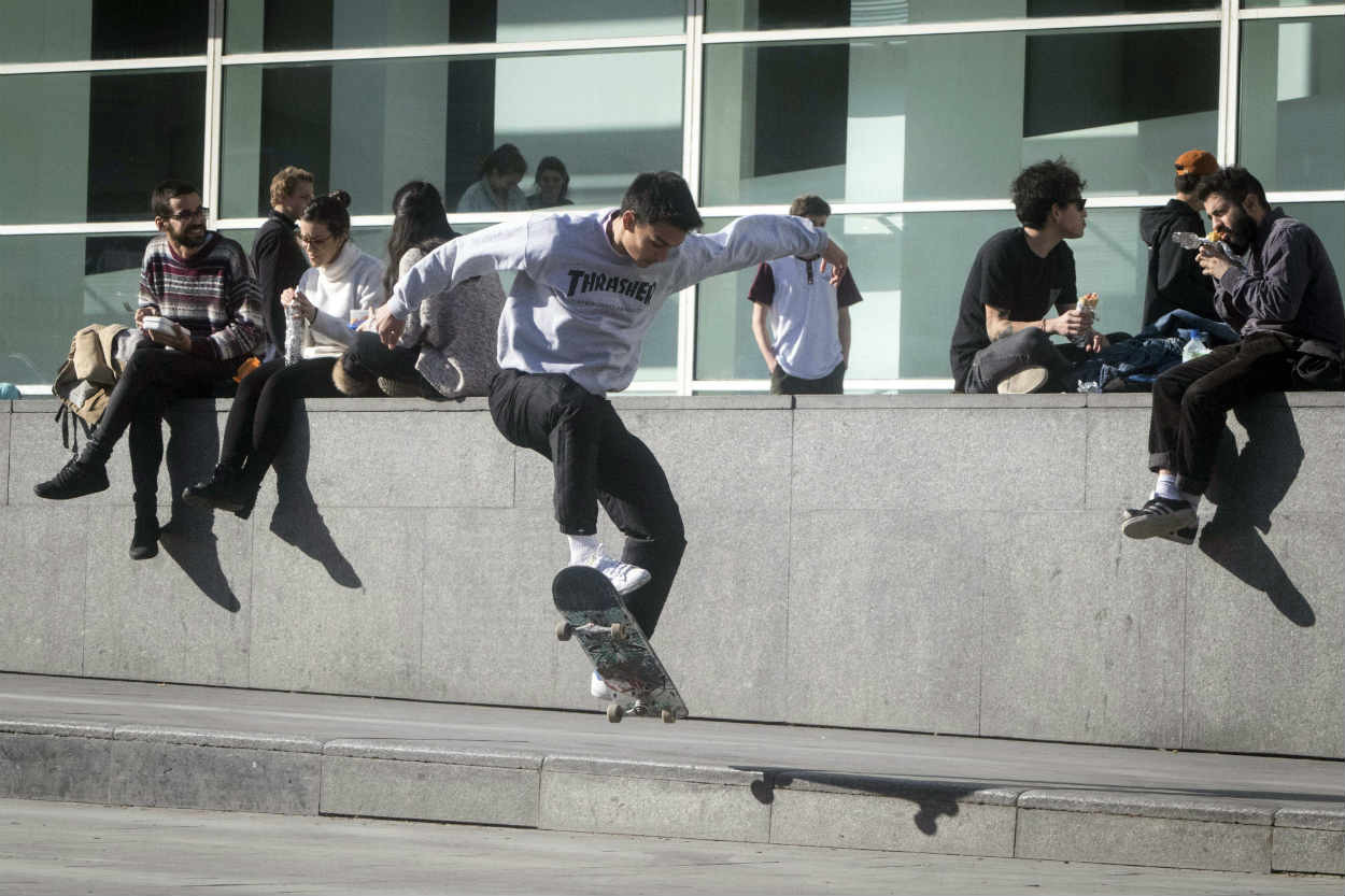 Skater en el MACBA / ÁLVARO VENTURA