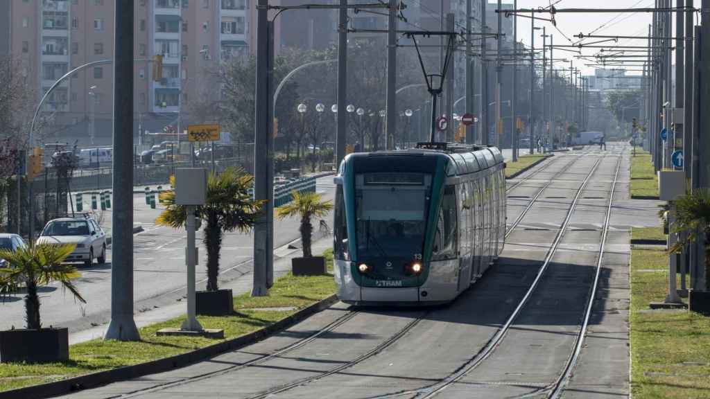 El Trambaix en su paso por Barcelona