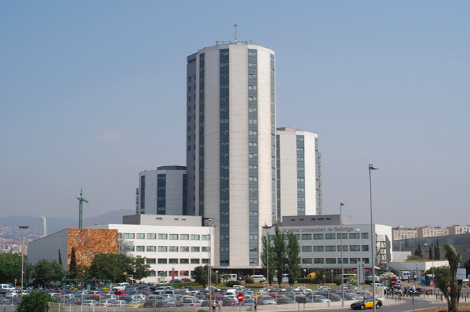 Hospital Universitari de Bellvitge en l´Hospitalet / H. DE BELLVITGE