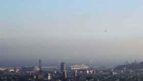 Contaminación en Barcelona / HUGO FERNÁNDEZ