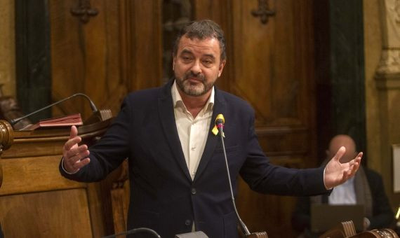 Alfred Bosch durante un pleno del Ajuntament de Barcelona / ÁLVARO VENTURA