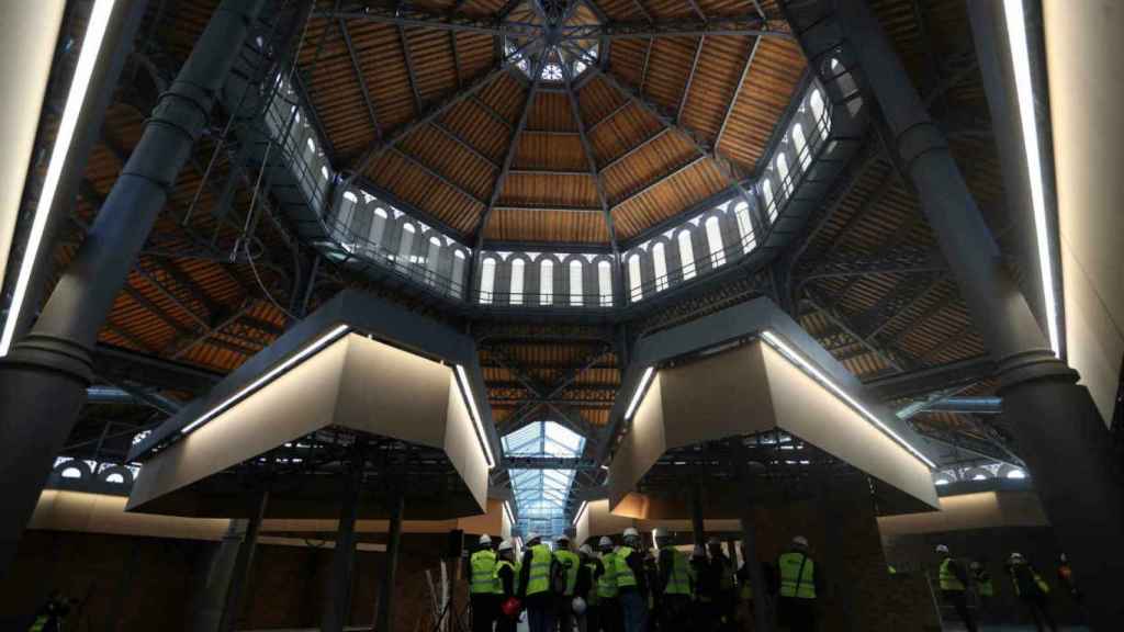 Así queda el interior del nuevo Mercat de Sant Antoni / EFE