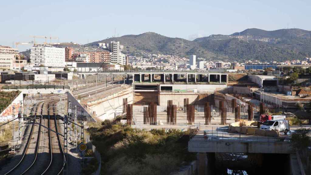 Obras en la estación de La Sagrera / HUGO FERNÁNDEZ