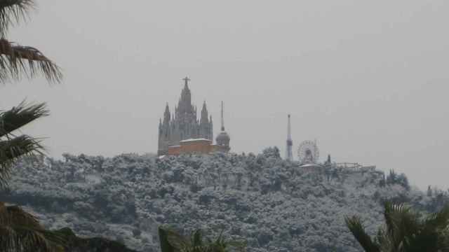 La montaña del Tibidabo, nevada