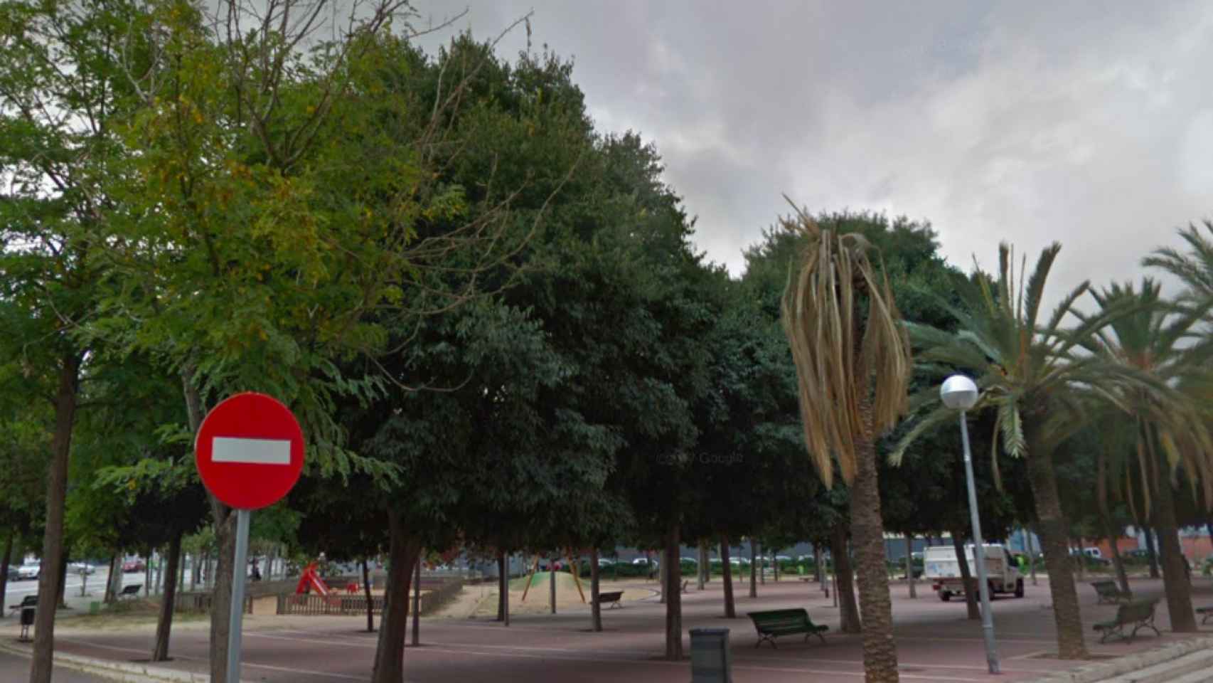 La plaza de Mossèn Joan Cortina es uno de los puntos de encuentro más concurridos del barrio del Bon Pastor