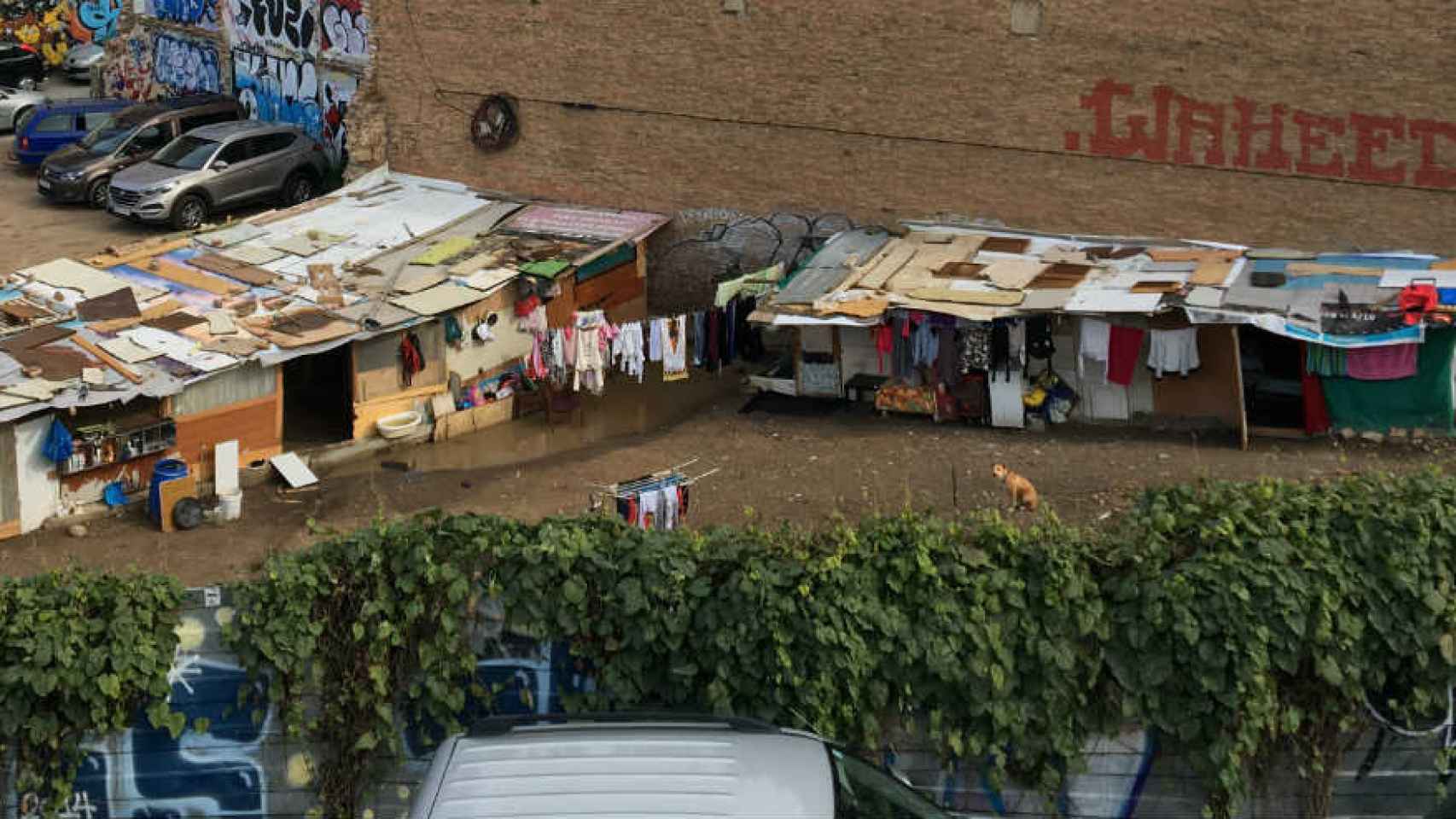 Las barracas siguen estando presentes en la ciudad / CR