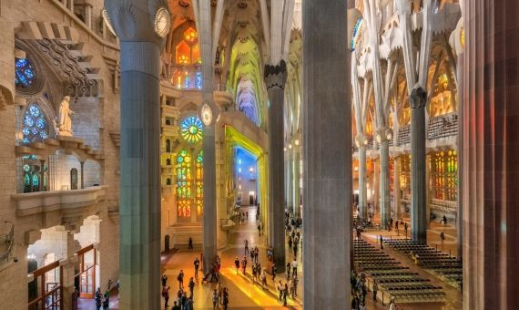 Interior de la nave central de la Basílica / S.F.