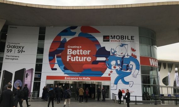 Entrada Sur al Mobile World Congress / HUGO FERNÁNDEZ