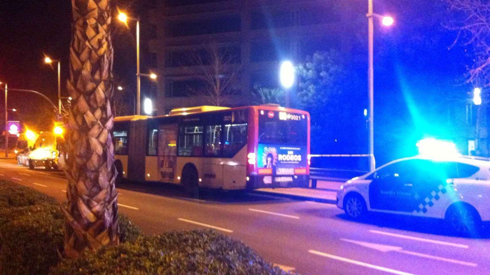 Una persona ha fallecido por un accidente de autobús / MIKI