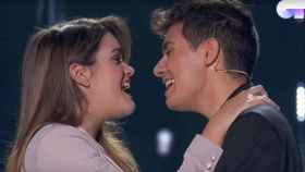 La pareja Amaia y Alfred de OT durante una actuación