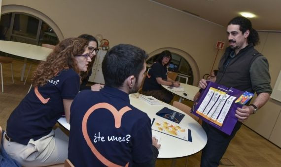 Una clase para voluntarios en la Fundación Gas Natural Fenosa / Gas Natural Fenosa