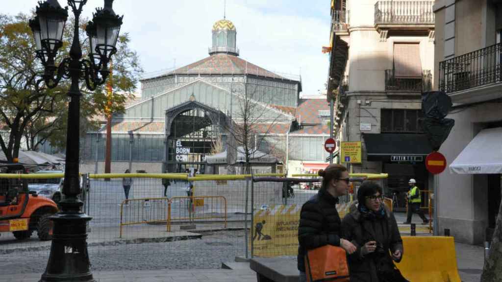 Las obras del Born están creando muchos problemas a los comerciantes de la zona / MIKI