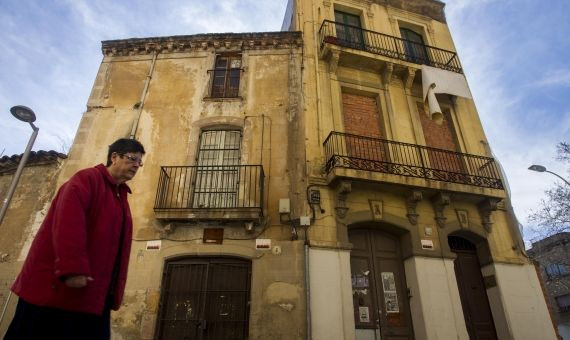 Fincas de Sant Andreu que se convertirán en equipamientos / HUGO FERNÁNDEZ