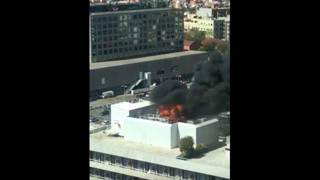 Imágenes en exclusiva cedidas por Ignasi Paredes del incendio en el ExpoHotel de Sants
