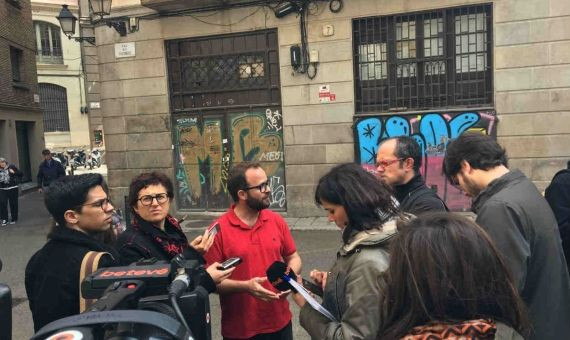 Daniel Milian, atendiendo a la prensa / CR