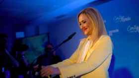 Cifuentes renuncia a su título de máster